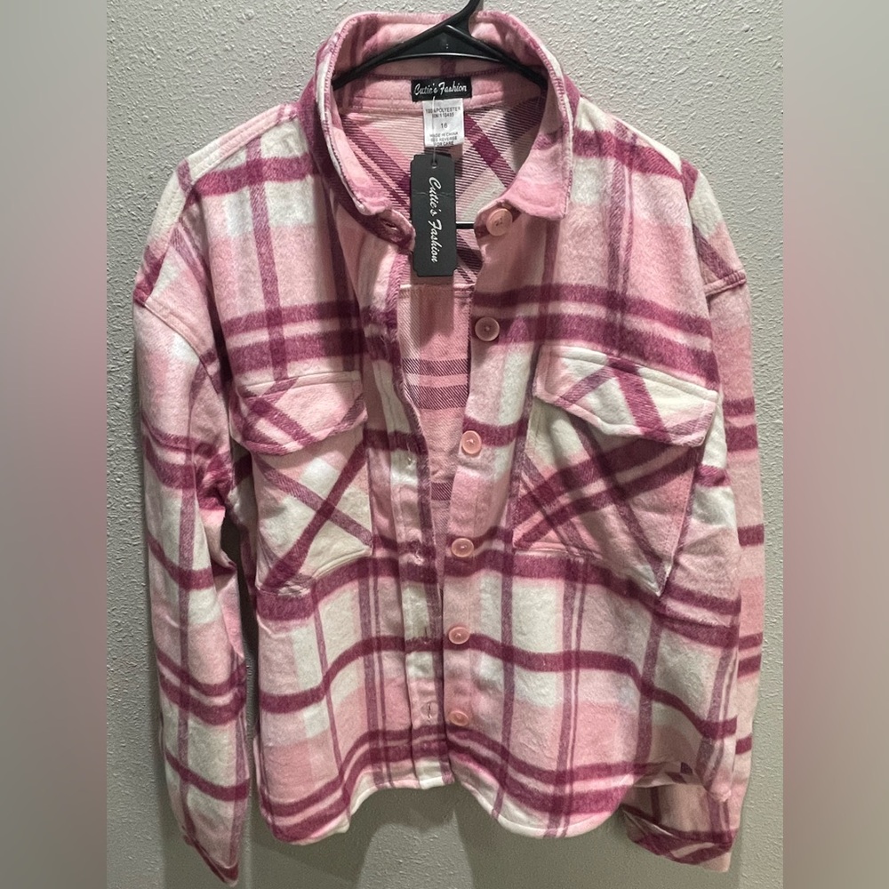 NWT - Cutie’s Fashion Flannel - Women’s Size 16